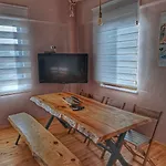 Villa Mayki *