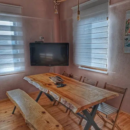 Villa Mayki *